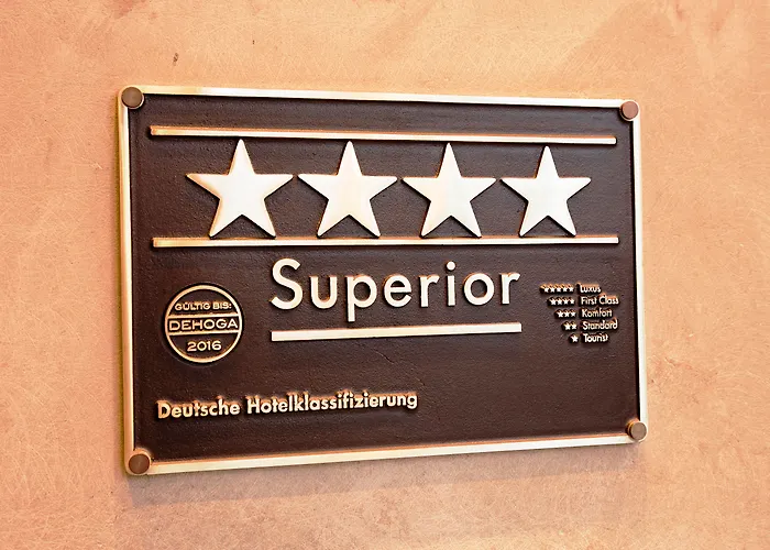 Victoria Hotel 4*