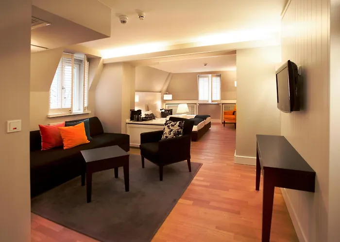 Victoria Hotel 4*